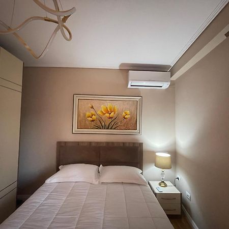 Deoni Apartment Luxury Тирана Экстерьер фото