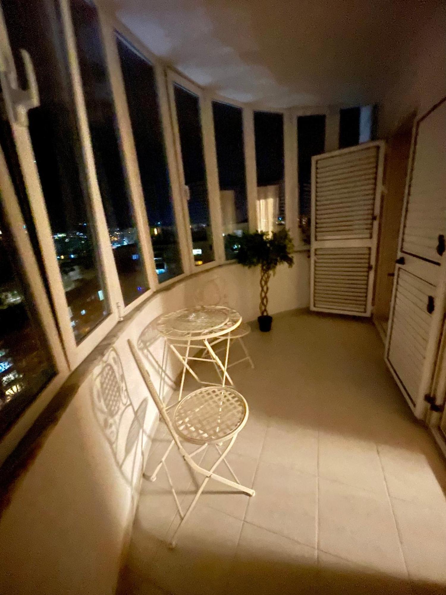 Deoni Apartment Luxury Тирана Экстерьер фото